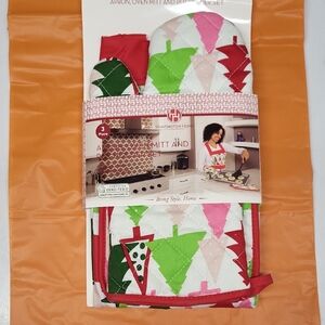 Huntington Home Quilted Oven Mitt and Pot Holder Set - Green Pink Red